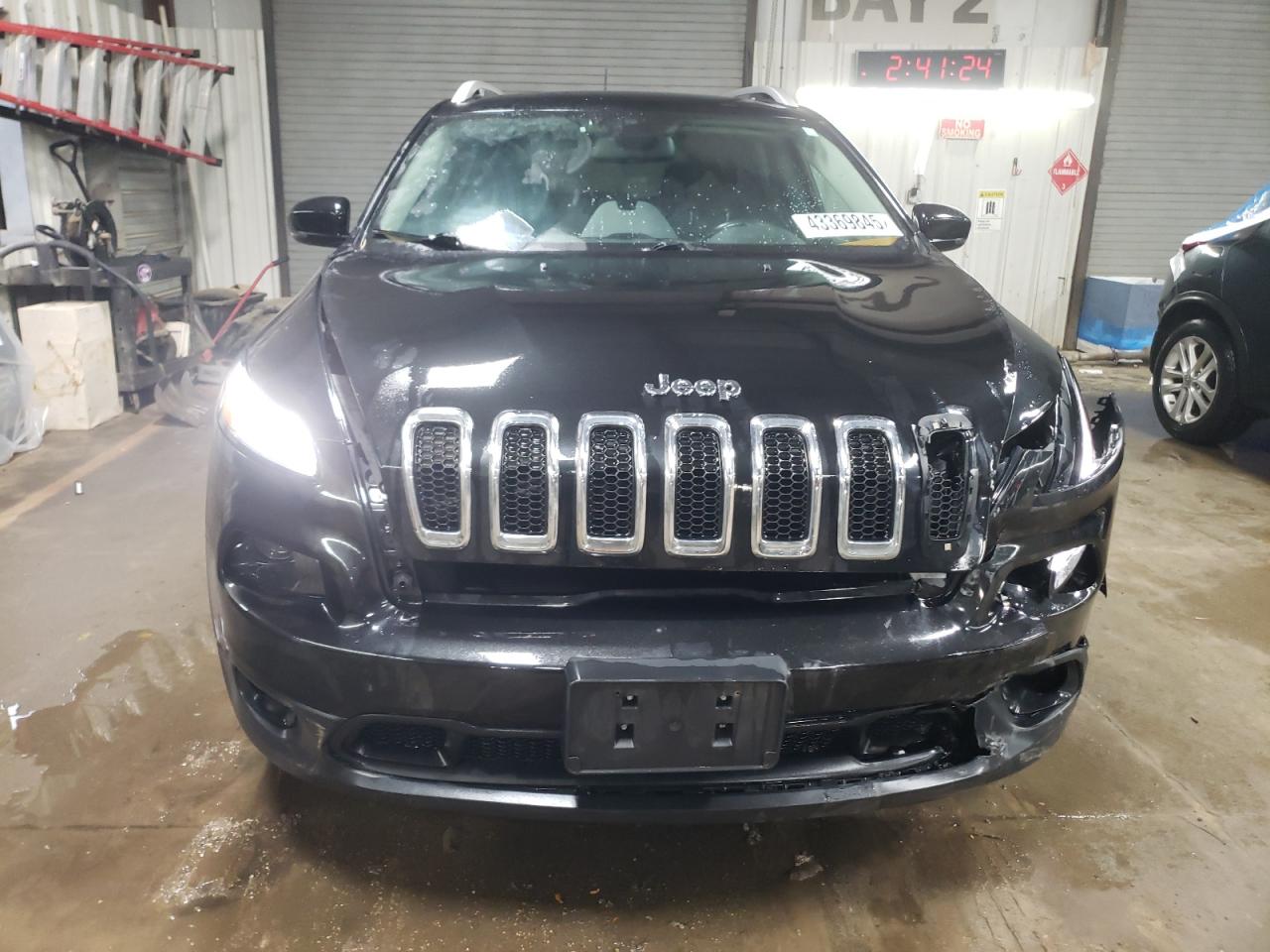 2016 Jeep Grand Cherokee VIN 1C4PJMCB1GW170343 Copart auction photo, front end damage thumbnail 5