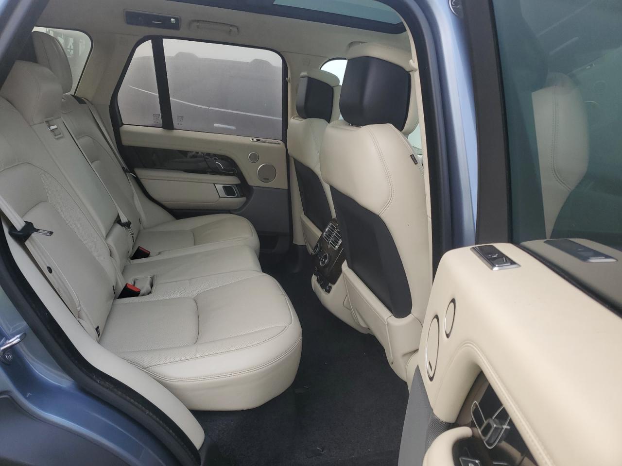 2018 Land Rover Range Rover VIN SALGS2RE9JA389230 Copart auction photo, front end / side damage thumbnail 11