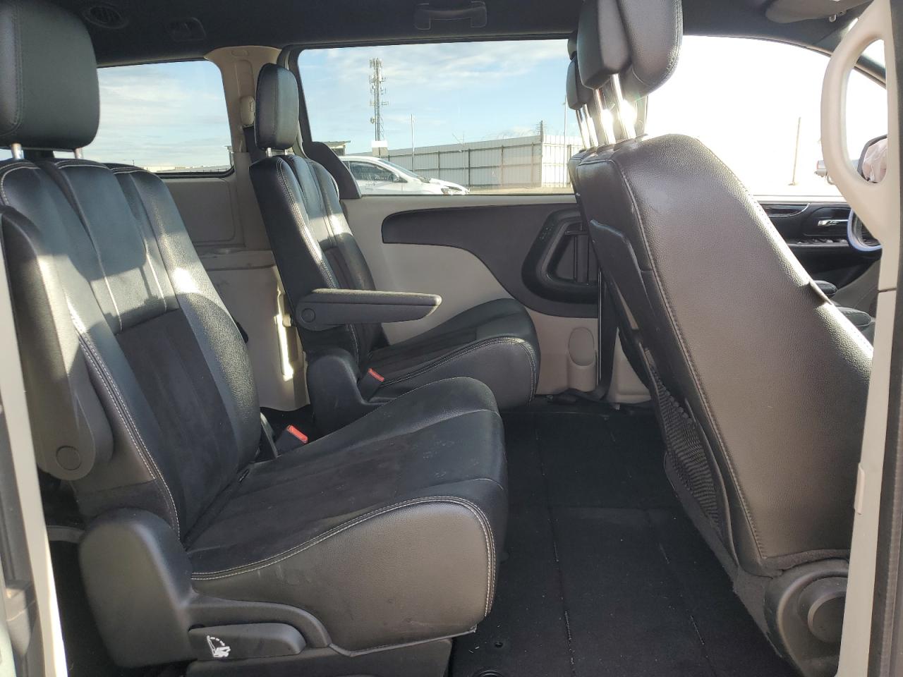 2019 Dodge Caravan VIN 2C4RDGCG9KR799962 Copart auction photo, front end / side damage thumbnail 11