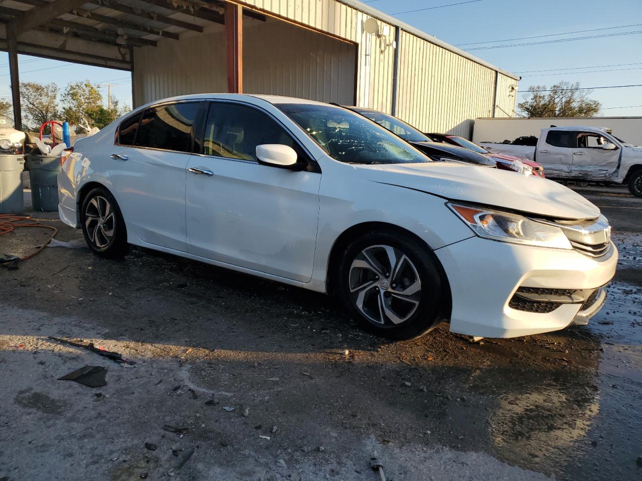 2017 Honda Accord VIN 1HGCR2F38HA291242 Copart auction photo, front end damage thumbnail 4
