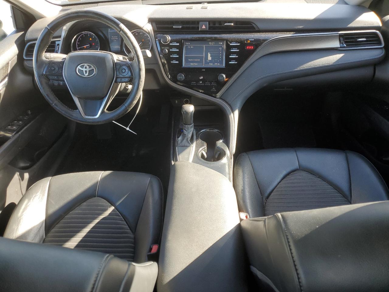 2020 Toyota Camry VIN 4T1G11AK2LU931318 Copart auction photo, front end damage thumbnail 8