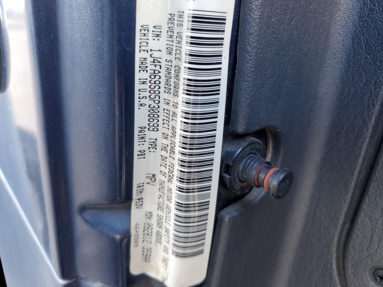 2005 Jeep Wrangler VIN 1J4FA69S85P308699 Copart auction photo, all over damage thumbnail 14