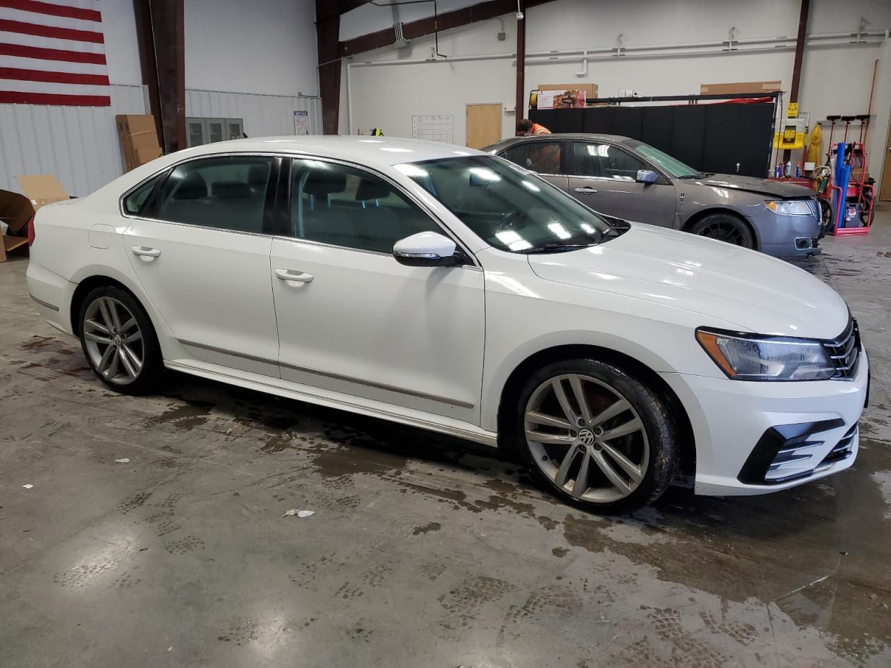 2016 Volkswagen Passat VIN 1VWAT7A36GC069407 Copart auction photo, water/flood damage thumbnail 4