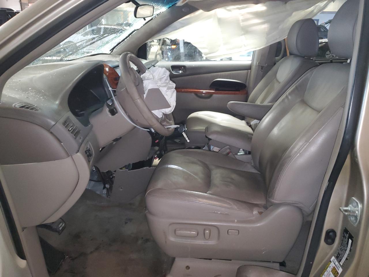 2009 Toyota Sienna VIN 5TDZK22C19S236333 Copart auction photo, all over damage thumbnail 7