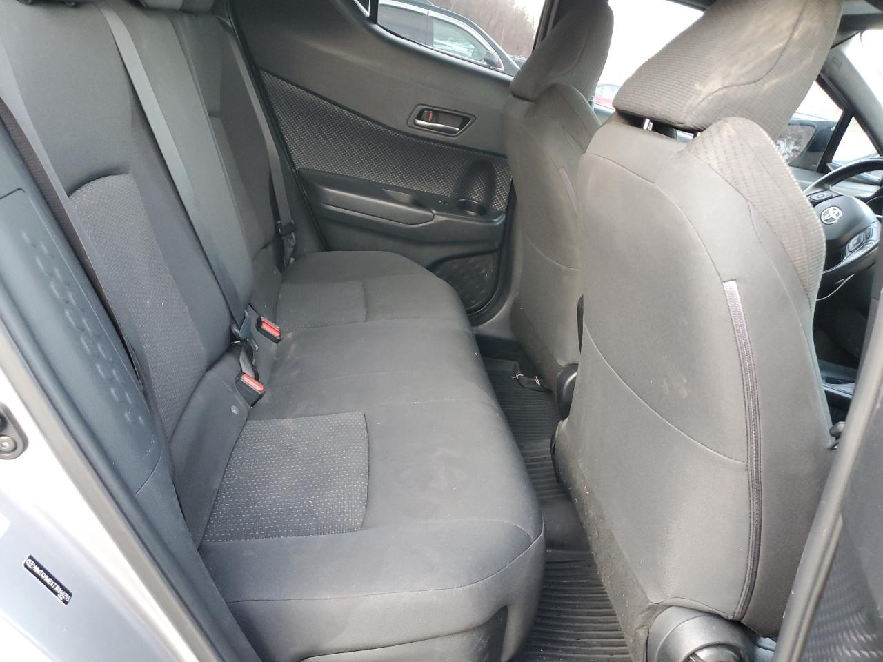 2018 Toyota C-HR VIN NMTKHMBX7JR040253 Copart auction photo, minor dent/scratches damage thumbnail 11