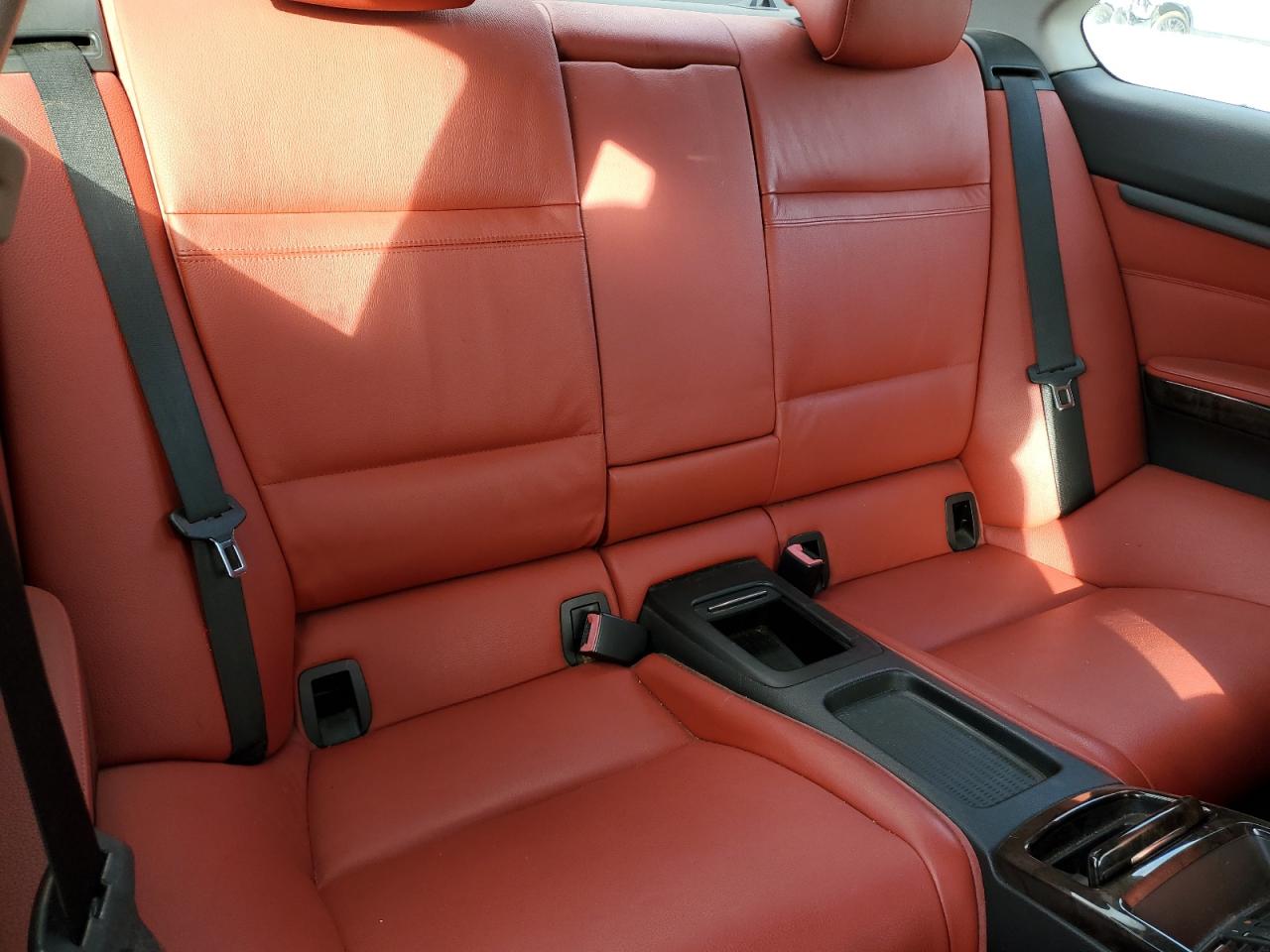 2010 BMW 3er VIN WBAWB7C58AP049473 Copart auction photo, minor dent/scratches damage thumbnail 11