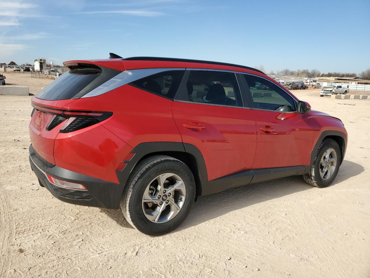 2022 Hyundai Tucson VIN 5NMJB3AE4NH020706 Copart auction photo, front end / minor dent/scratches damage thumbnail 3
