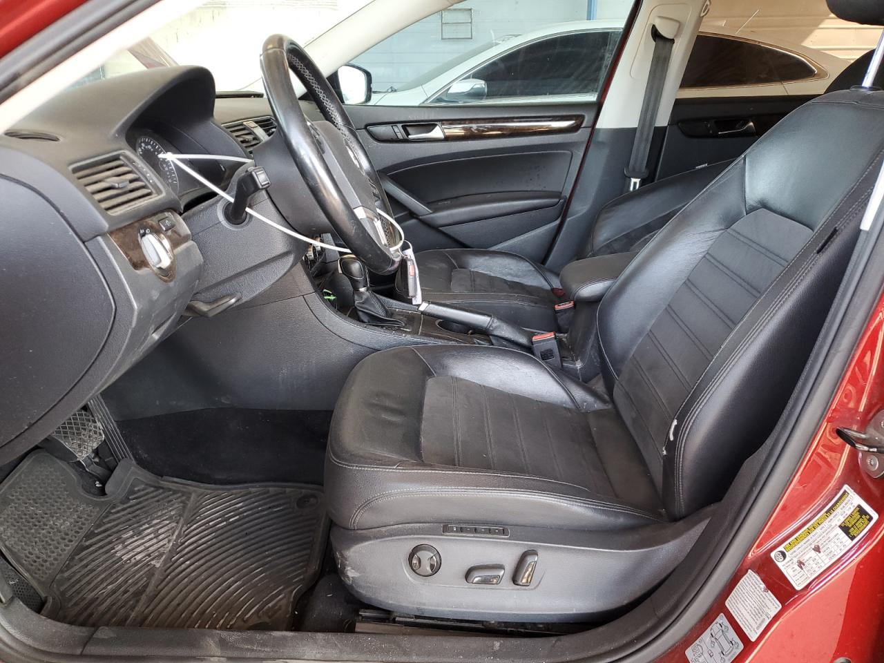 2015 Volkswagen Passat VIN 1VWCT7A30FC002955 Copart auction photo, front end damage thumbnail 7
