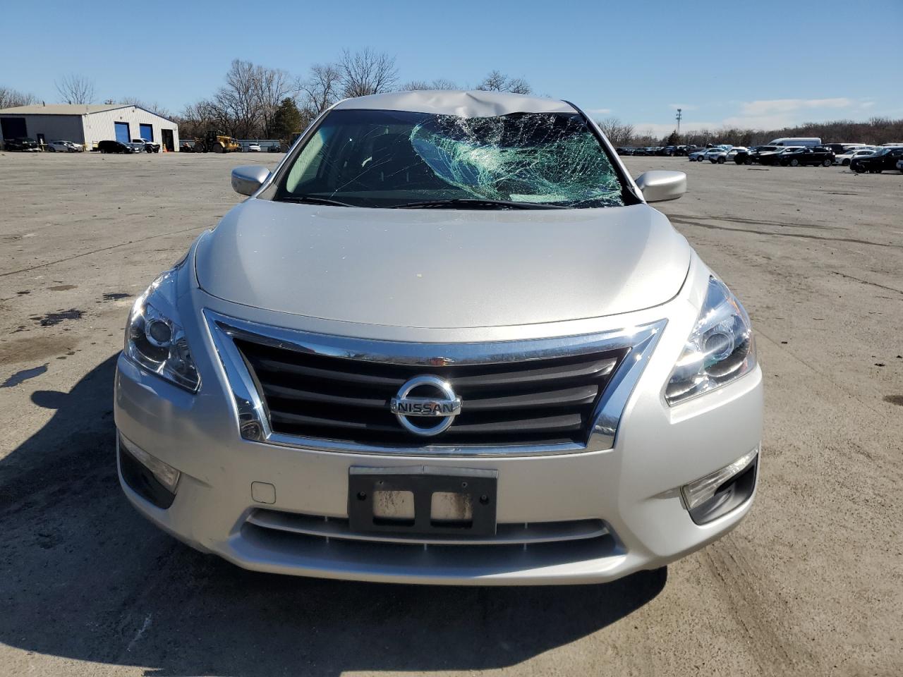2015 Nissan Altima VIN 1N4AL3AP8FC112714 Copart auction photo, front end / top/roof damage thumbnail 5