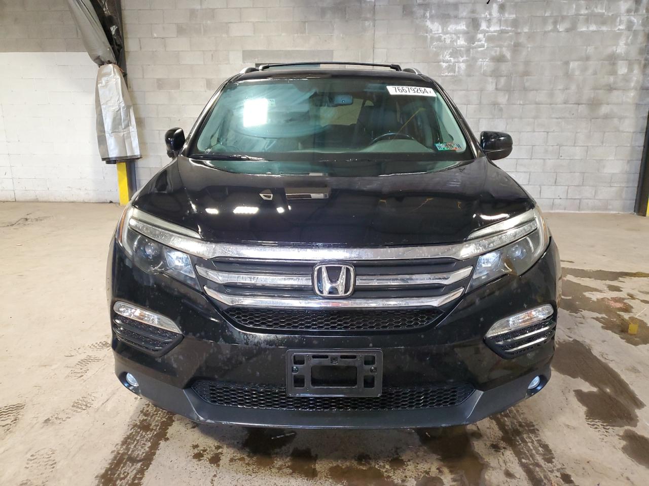 2018 Honda Pilot VIN 5FNYF6H55JB062095 Copart auction photo, side / rear end damage thumbnail 5