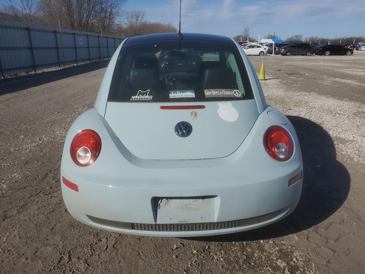2010 Volkswagen Beetle VIN 3VWRW3AGXAM024854 Copart auction photo, front end damage thumbnail 6