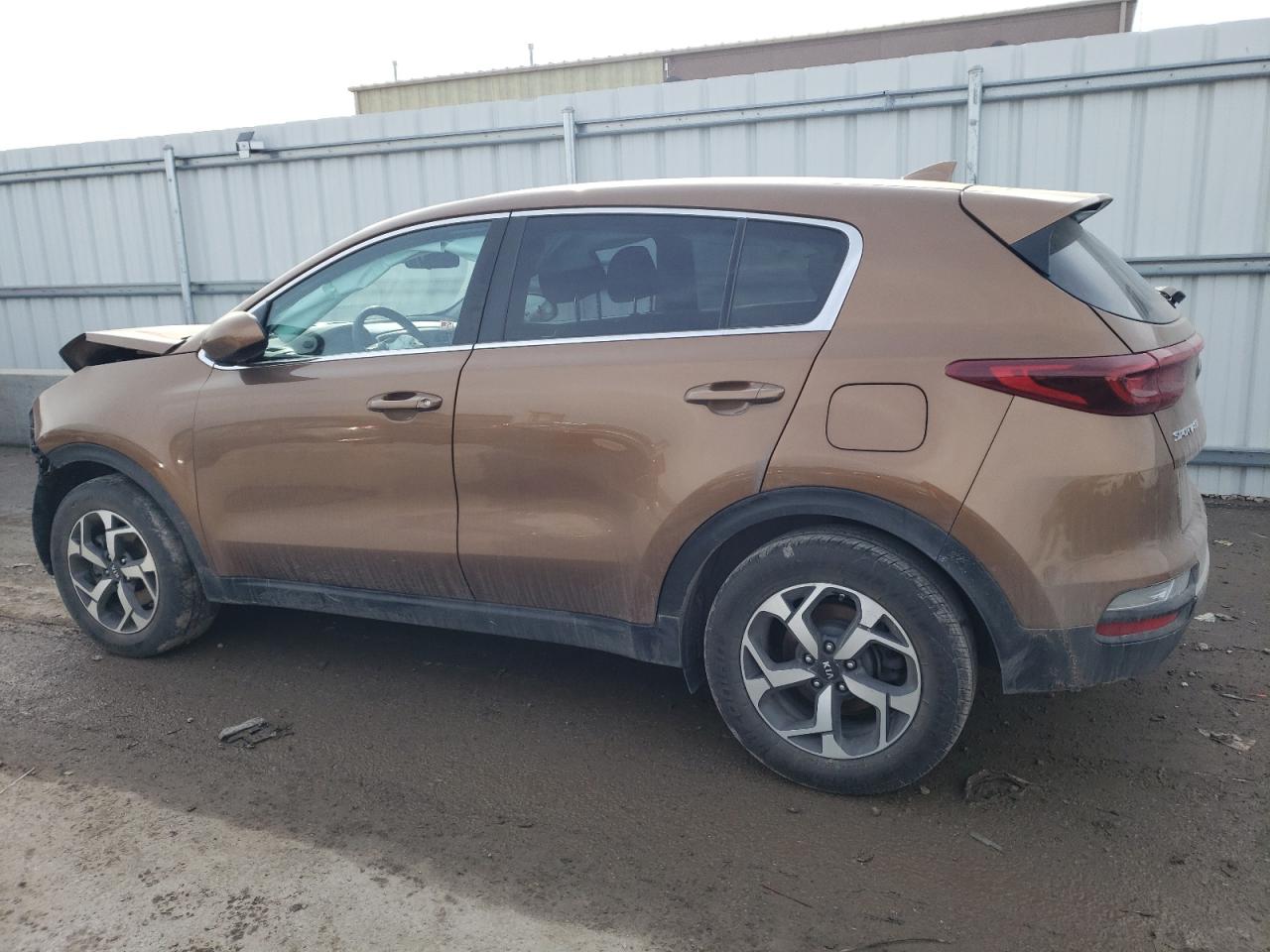 2020 KIA Sportage VIN KNDPM3AC0L7707740 Copart auction photo, front end / minor dent/scratches damage thumbnail 2