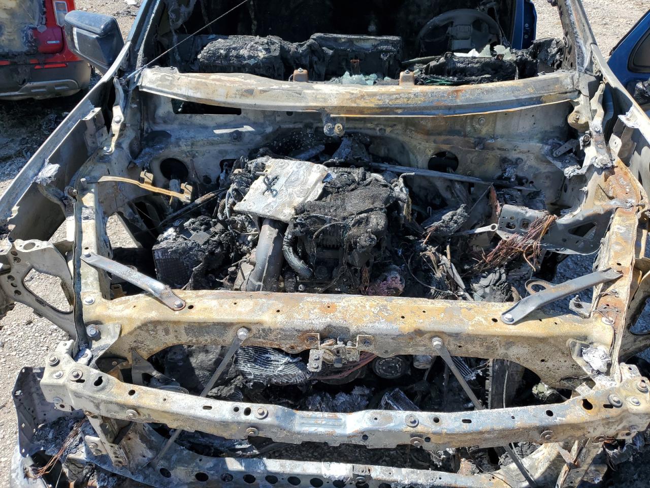 2022 Chevrolet Silverado VIN 1GCUDEET5NZ540727 Copart auction photo, burn damage thumbnail 11