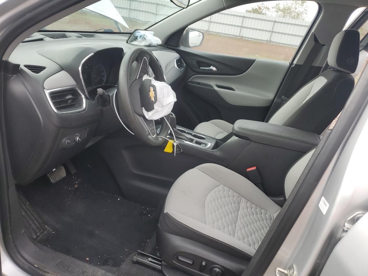 2020 Chevrolet Equinox VIN 3GNAXHEV6LS682146 Copart auction photo, front end / minor dent/scratches damage thumbnail 7