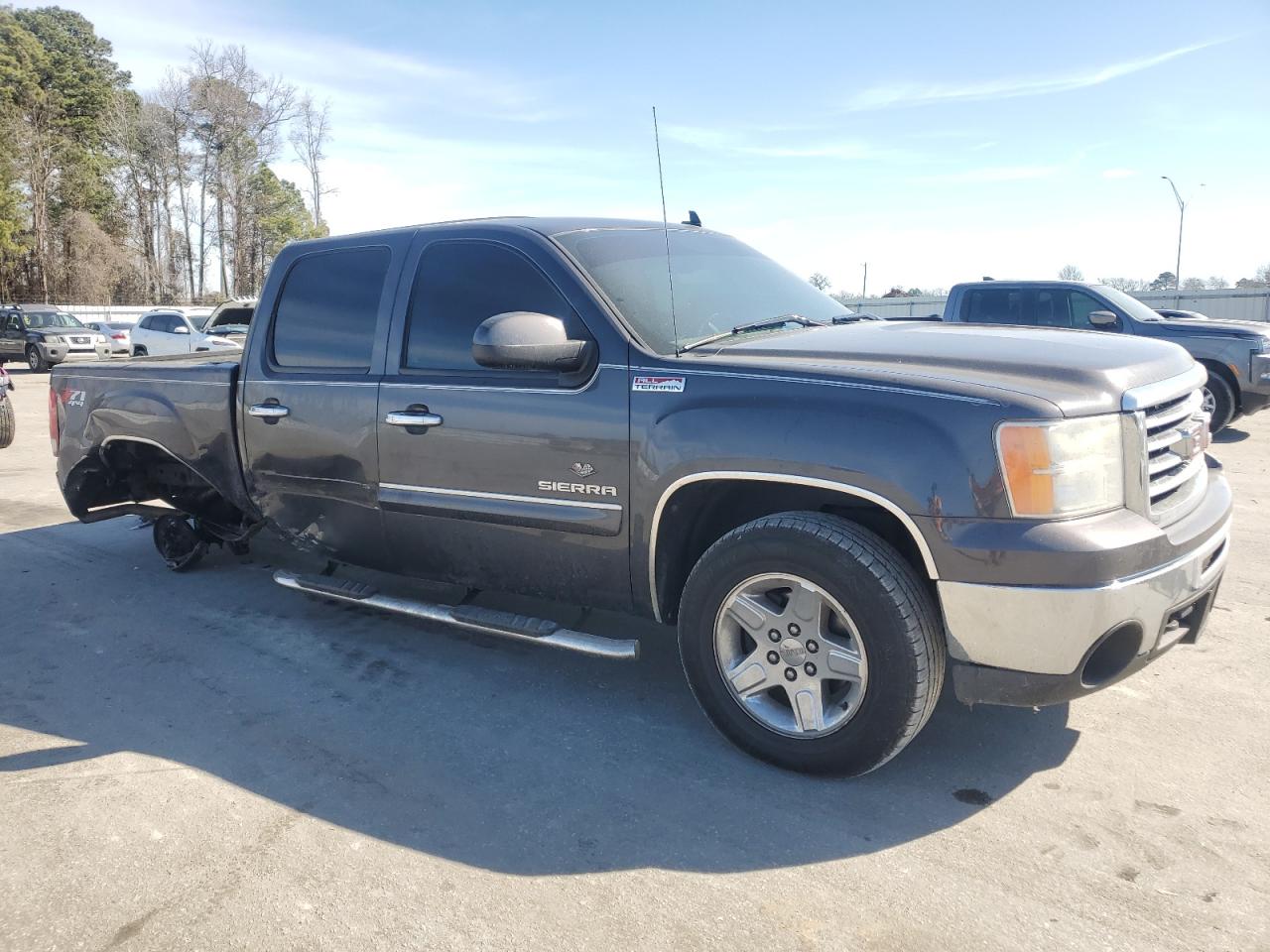 2011 GMC Sierra VIN 3GTP2WE35BG122298 Copart auction photo, rear end / side damage thumbnail 4