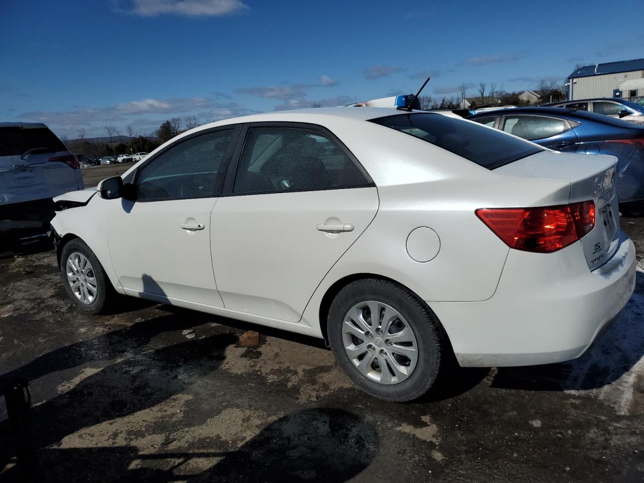 2013 KIA Forte VIN KNAFU4A26D5694351 Copart auction photo, front end damage thumbnail 2