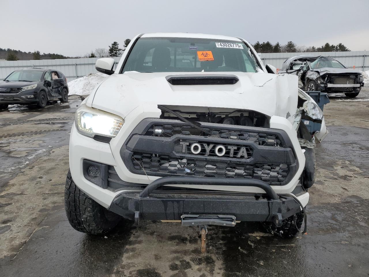 2016 Toyota Tacoma VIN 5TFSZ5AN1GX028462 Copart auction photo, biohazard/chemical / all over damage thumbnail 5