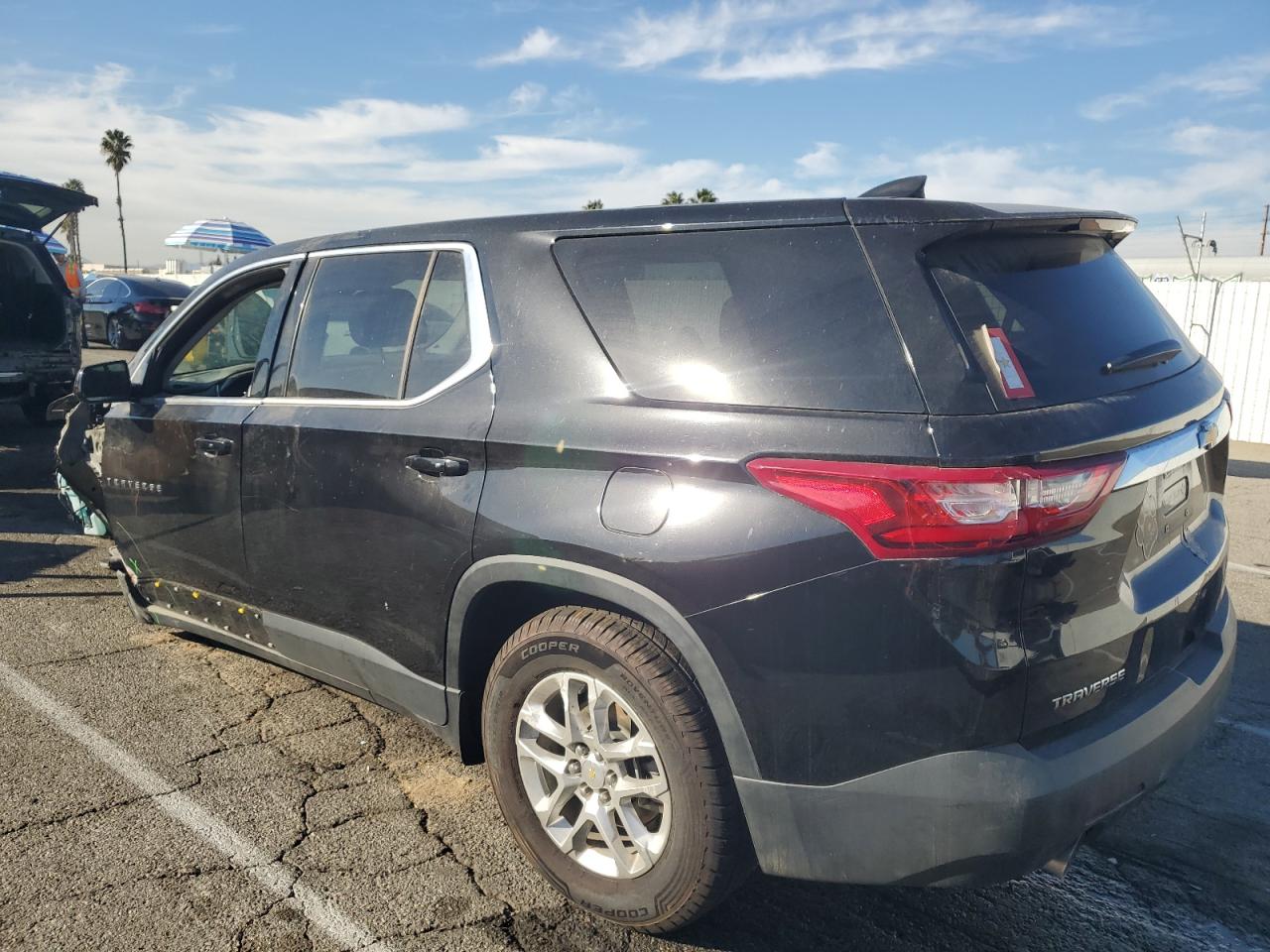 2019 Chevrolet Traverse VIN 1GNERFKW3KJ285328 Copart auction photo, front end / undercarriage damage thumbnail 2
