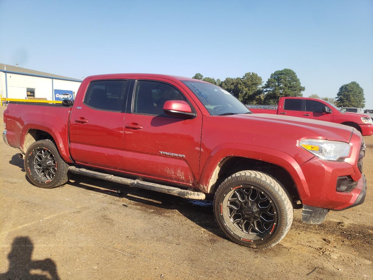 2017 Toyota Tacoma VIN 5TFAZ5CN6HX030329 Copart auction photo, side / rear end damage thumbnail 4