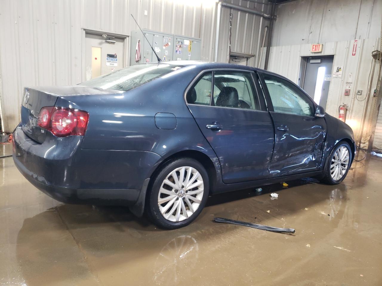 2010 Volkswagen Jetta VIN 3VWAZ7AJ2AM117777 Copart auction photo, side damage thumbnail 3