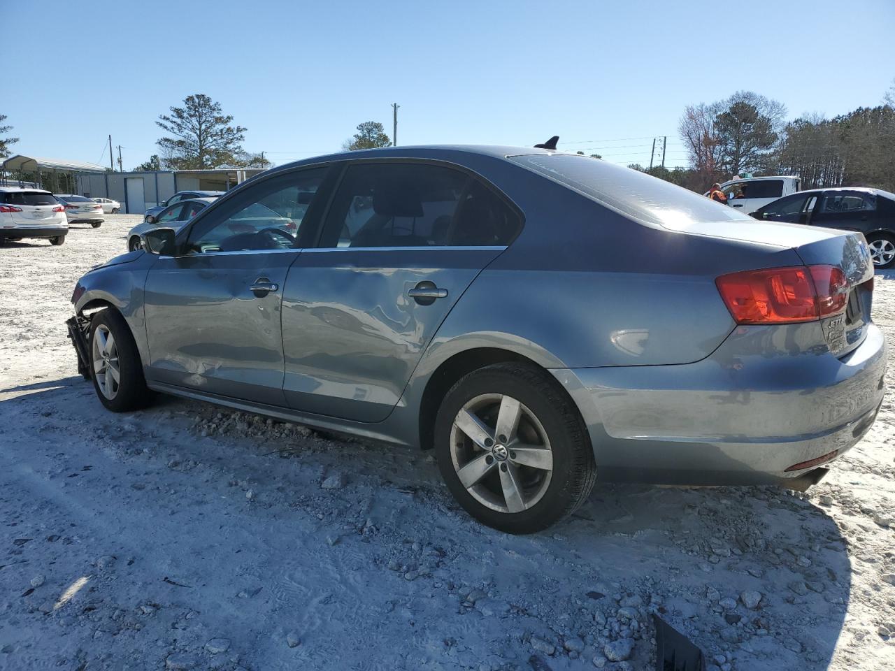 2014 Volkswagen Jetta VIN 3VWLL7AJ7EM385823 Copart auction photo, front end damage thumbnail 2