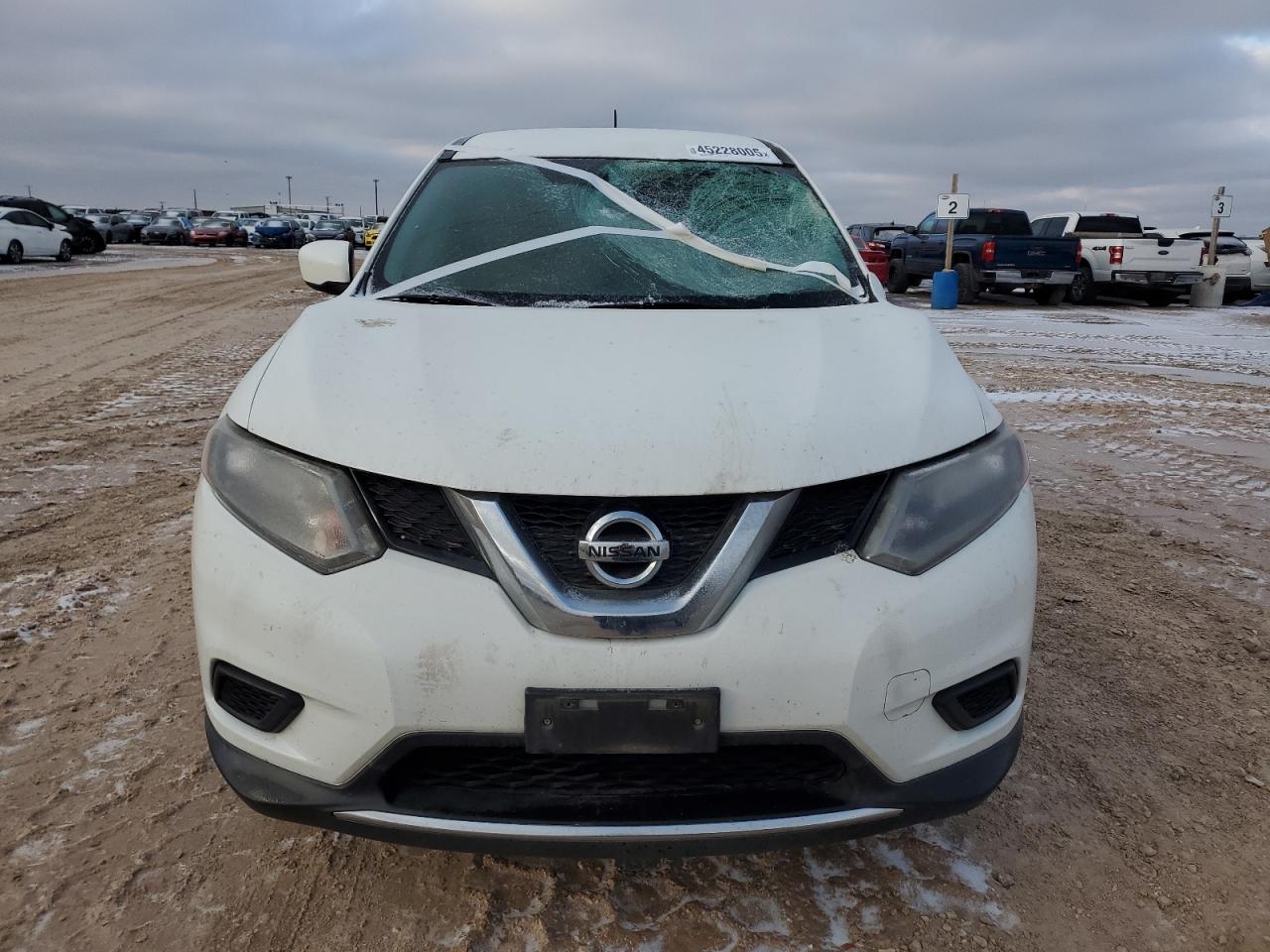 2016 Nissan Rogue VIN KNMAT2MT2GP625917 Copart auction photo, front end / side damage thumbnail 5