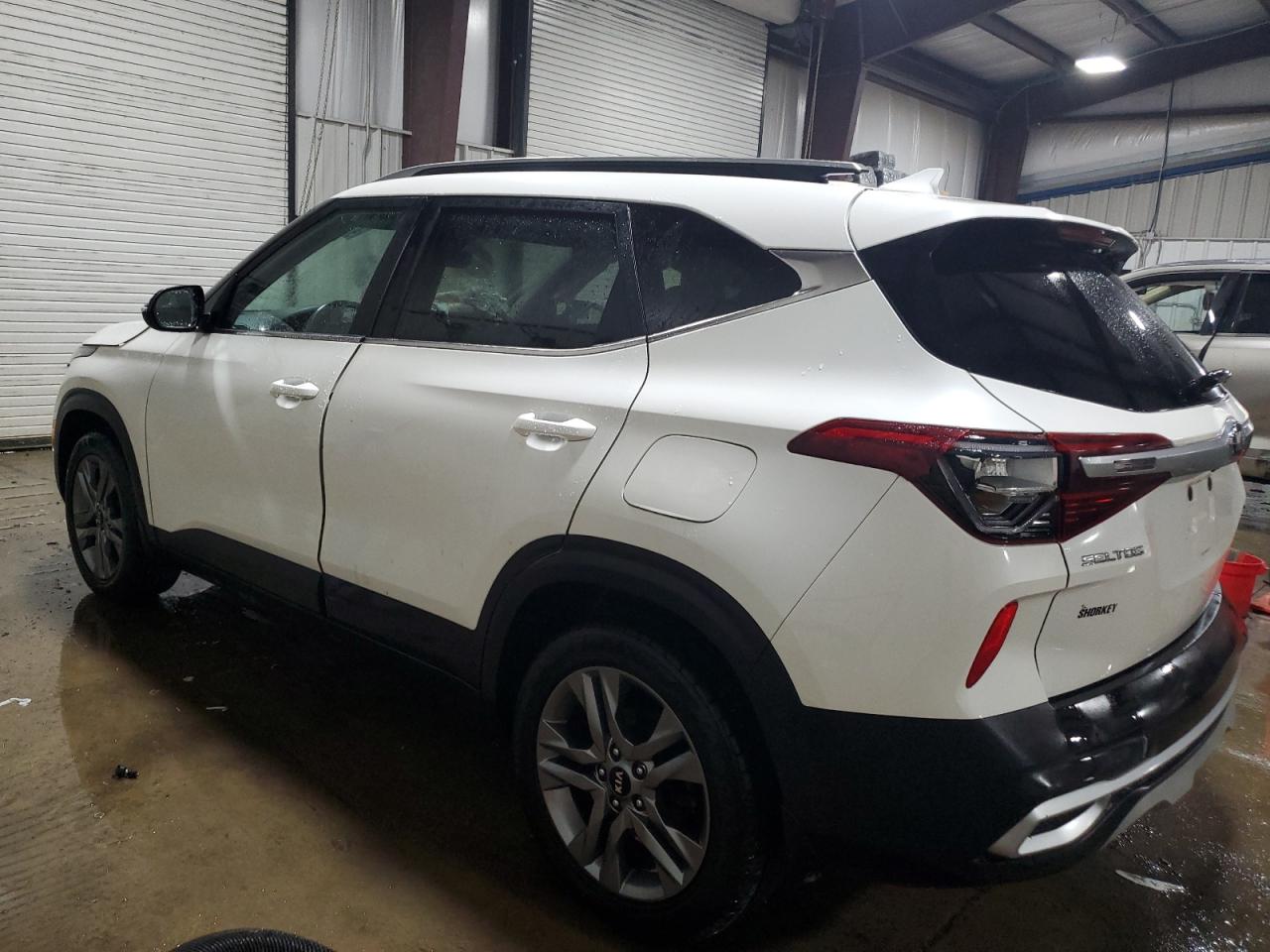 2021 KIA Seltos VIN KNDEU2AAXM7099906 Copart auction photo, front end / rear end damage thumbnail 2
