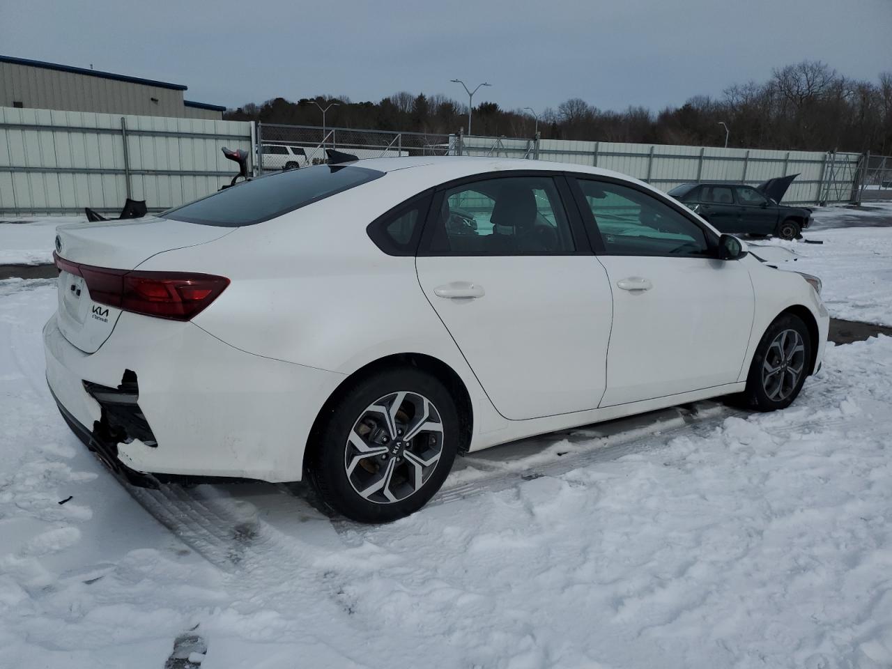 2021 KIA Forte VIN 3KPF24AD3ME290406 Copart auction photo, front end / rear end damage thumbnail 3