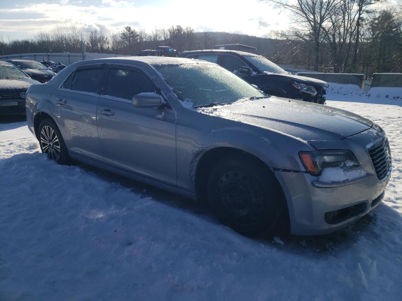 2013 Chrysler 300 VIN 2C3CCAGG2DH619069 Copart auction photo, front end / side damage thumbnail 4