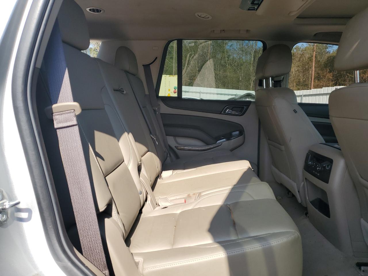 2019 Chevrolet Tahoe VIN 1GNSKBKCXKR348030 Copart auction photo, all over damage thumbnail 11