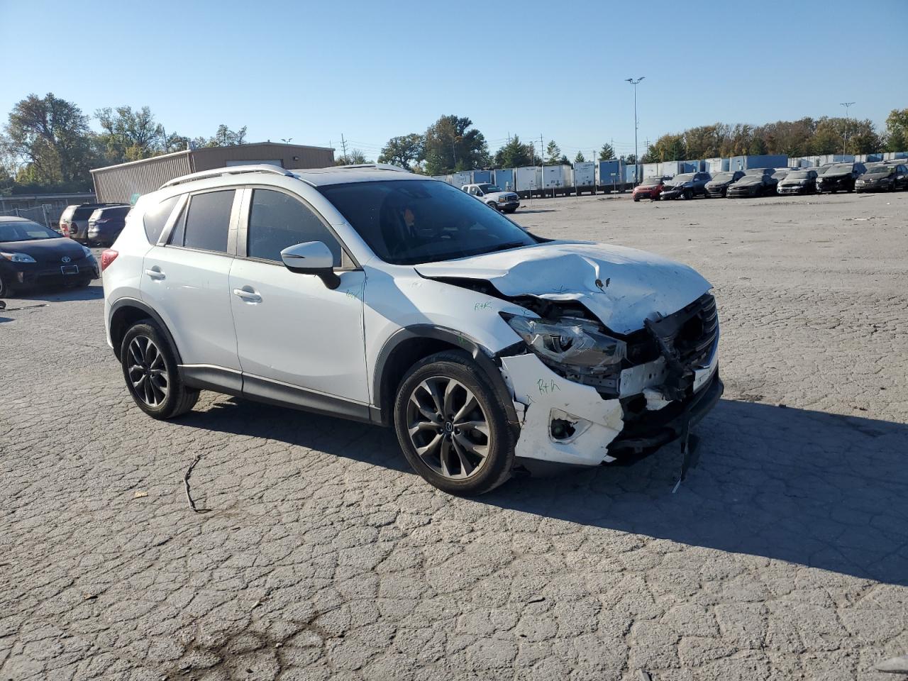 2016 Mazda CX-5 VIN JM3KE2DY5G0700510 Copart auction photo, front end damage thumbnail 4
