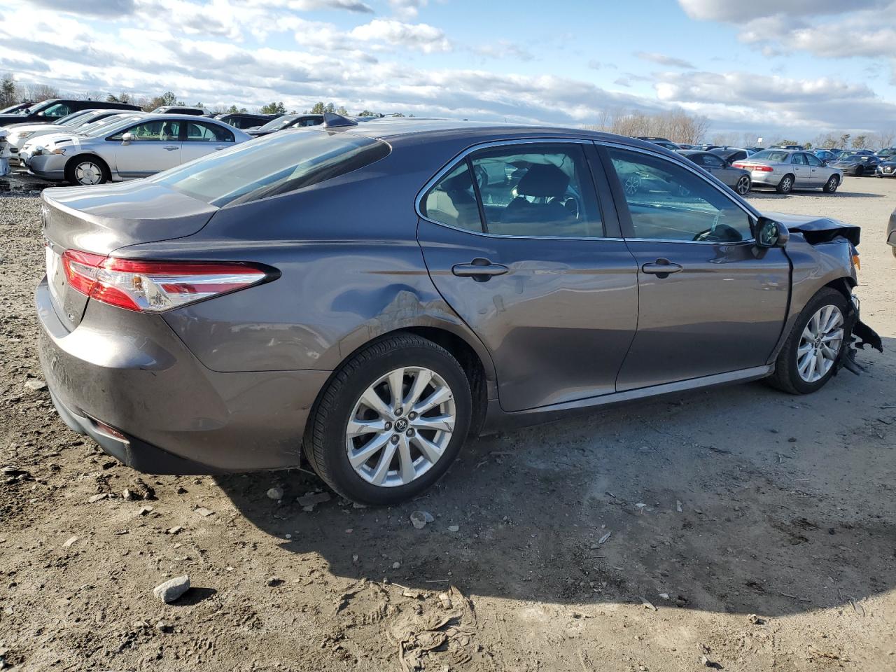 2019 Toyota Camry VIN 4T1B11HK1KU233510 Copart auction photo, front end damage thumbnail 3