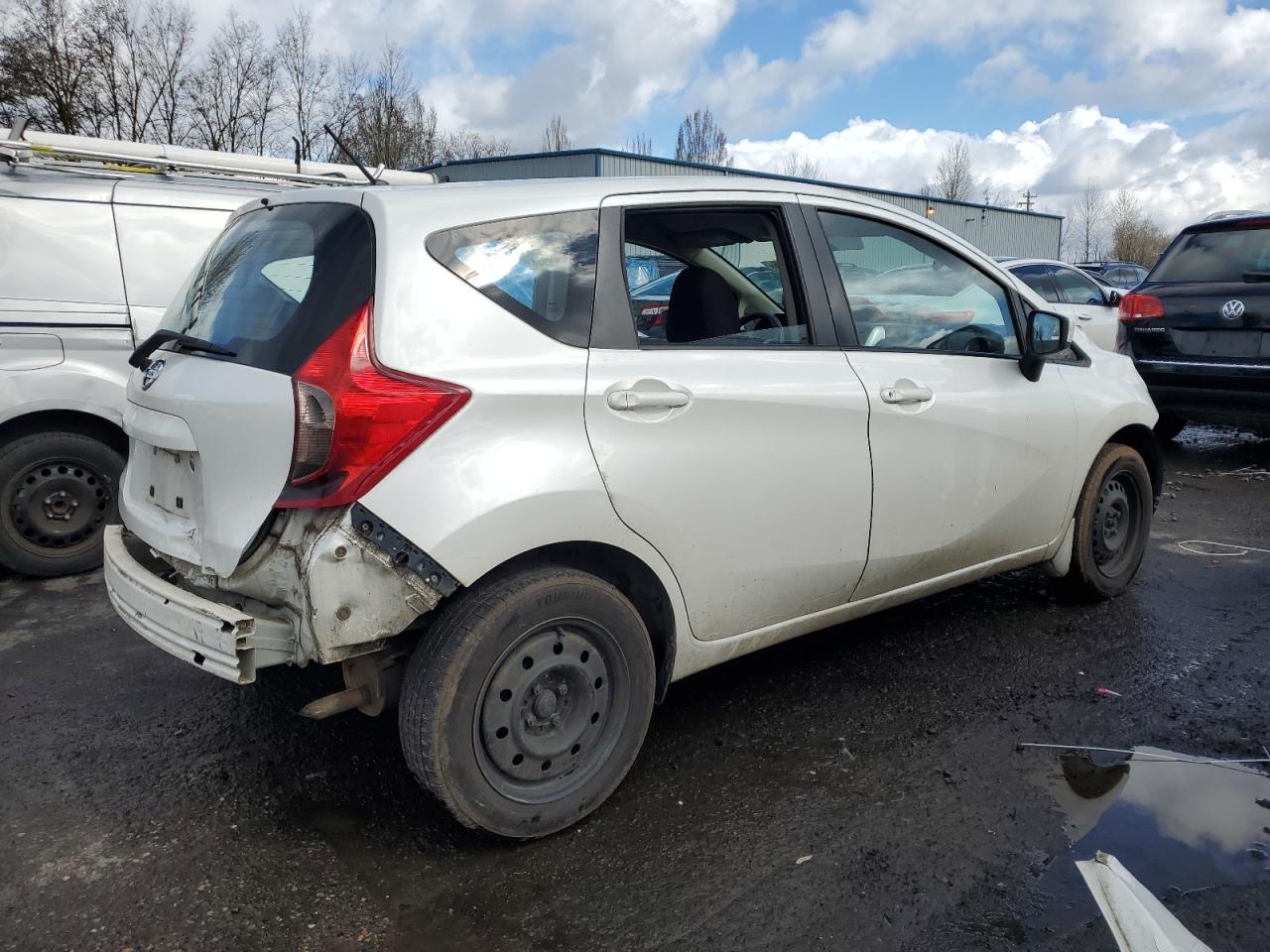 2015 Nissan Versa VIN 3N1CE2CP5FL354758 Copart auction photo, rear end / front end damage thumbnail 3