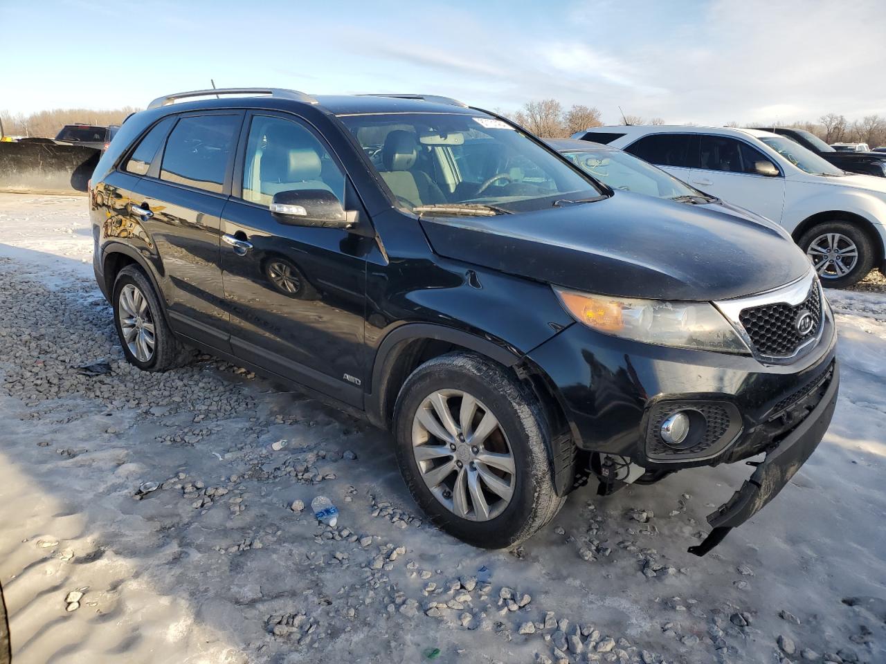 2011 KIA Sorento VIN 5XYKUCA14BG074640 Copart auction photo, all over damage thumbnail 4