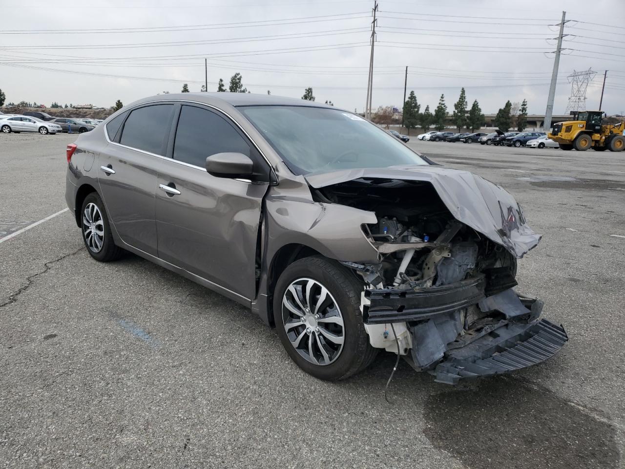 2017 Nissan Sentra VIN 3N1AB7AP6HY239298 Copart auction photo, front end damage thumbnail 4