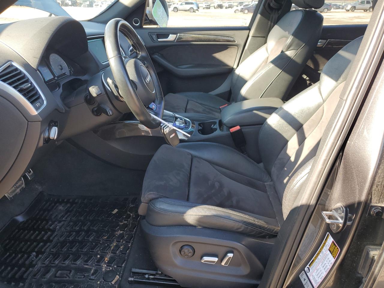 2015 Audi SQ5 VIN WA1CGAFP5FA140125 Copart auction photo, side / minor dent/scratches damage thumbnail 7