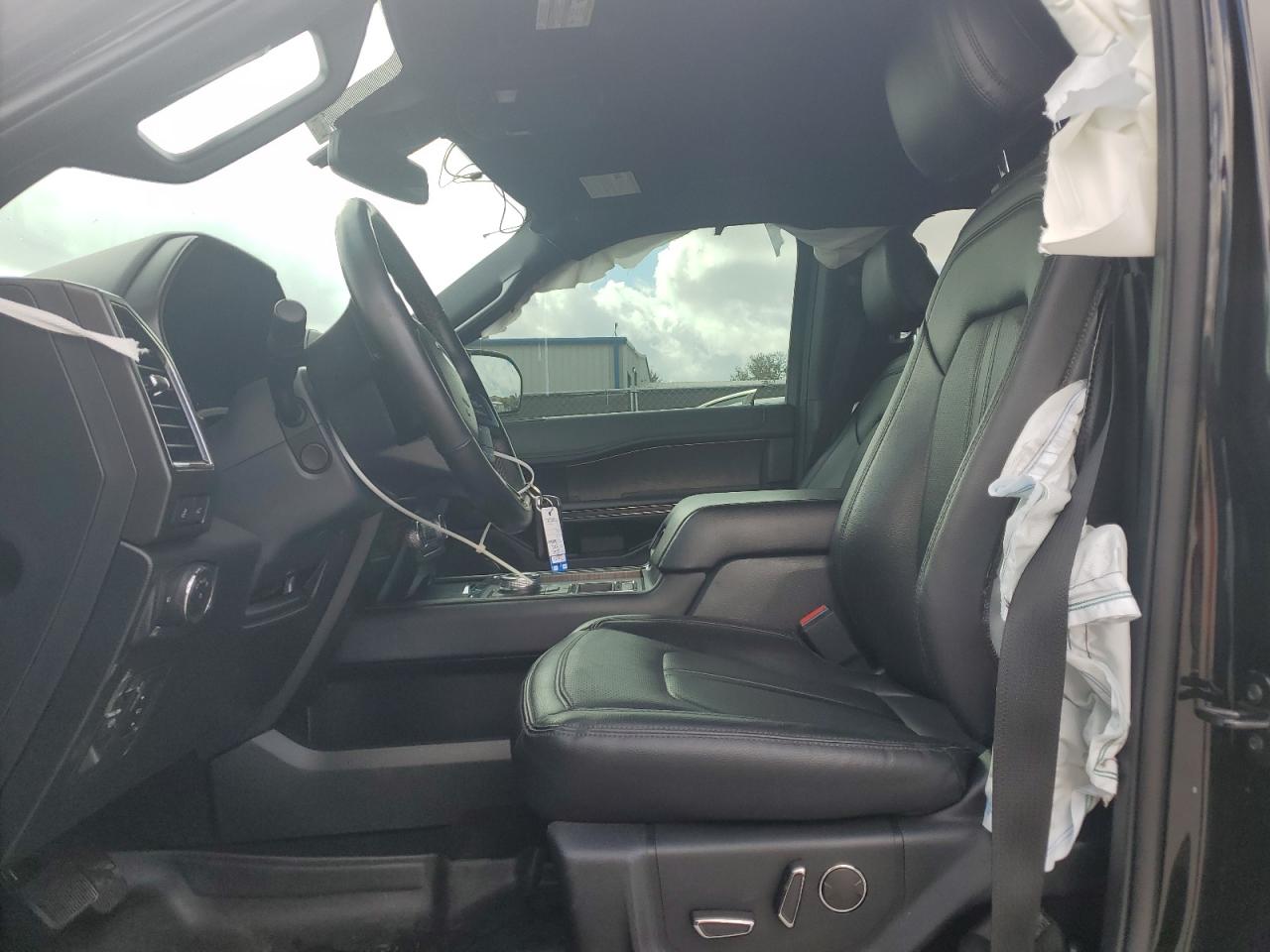 2021 Ford Expedition VIN 1FMJK1KT9MEA72878 Copart auction photo, side / rear end damage thumbnail 7