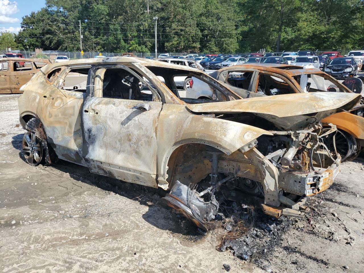 2020 Chevrolet Blazer VIN 3GNKBBRA9LS692953 Copart auction photo, burn - engine / burn damage thumbnail 4