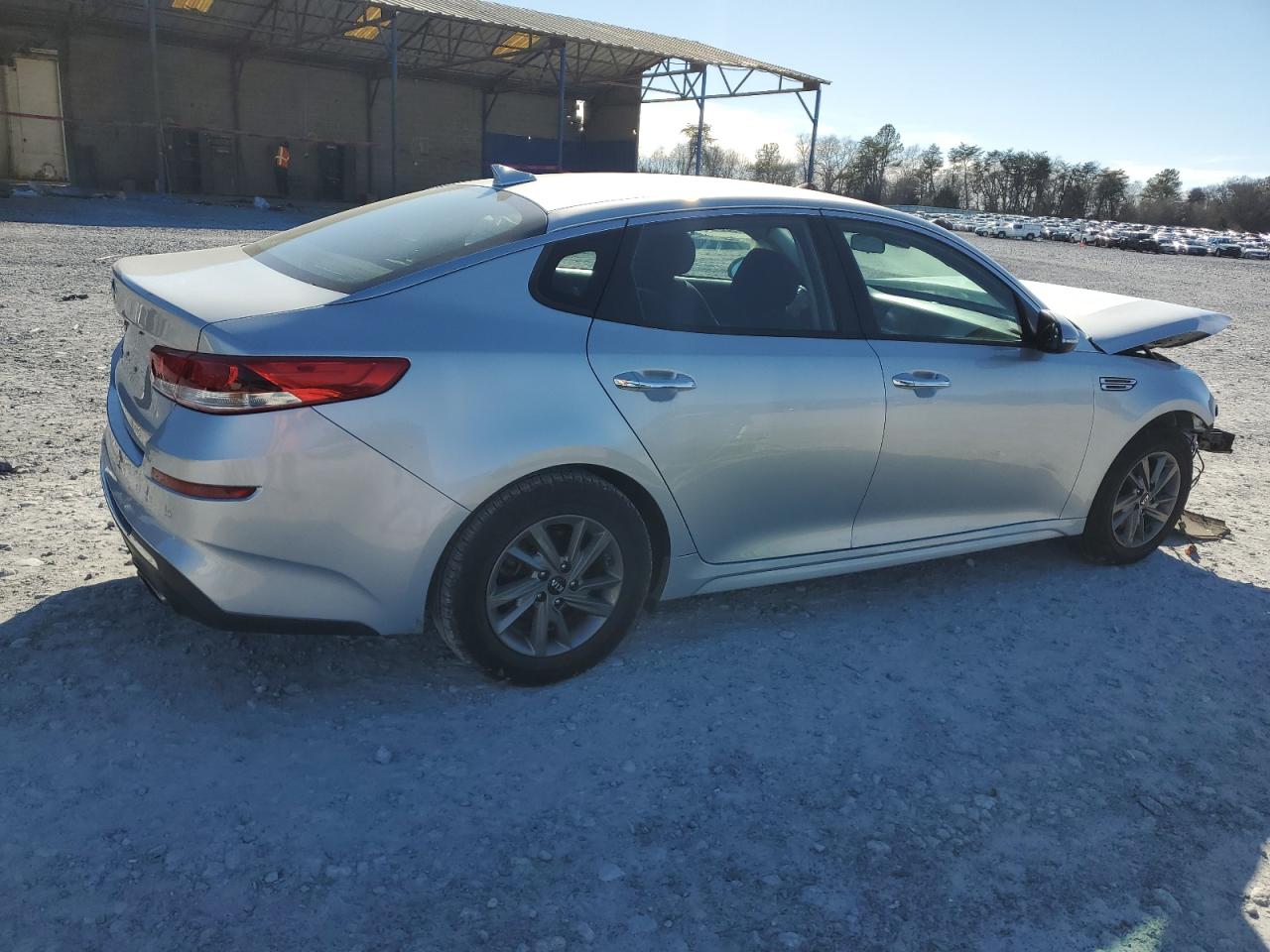 2020 KIA Optima VIN 5XXGT4L3XLG388070 Copart auction photo, front end / side damage thumbnail 3