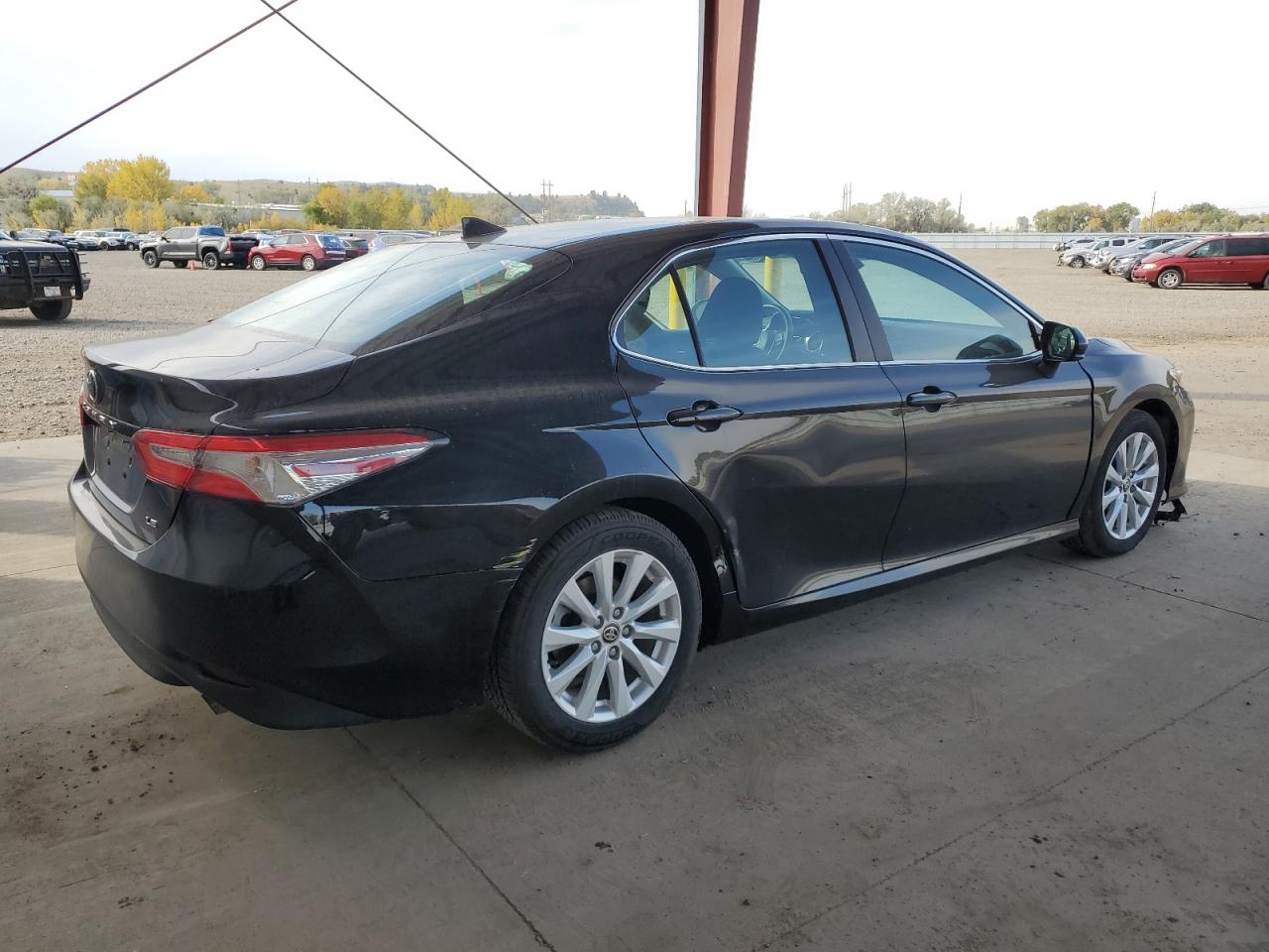 2020 Toyota Camry VIN 4T1C11AK4LU360008 Copart auction photo, front end / side damage thumbnail 3