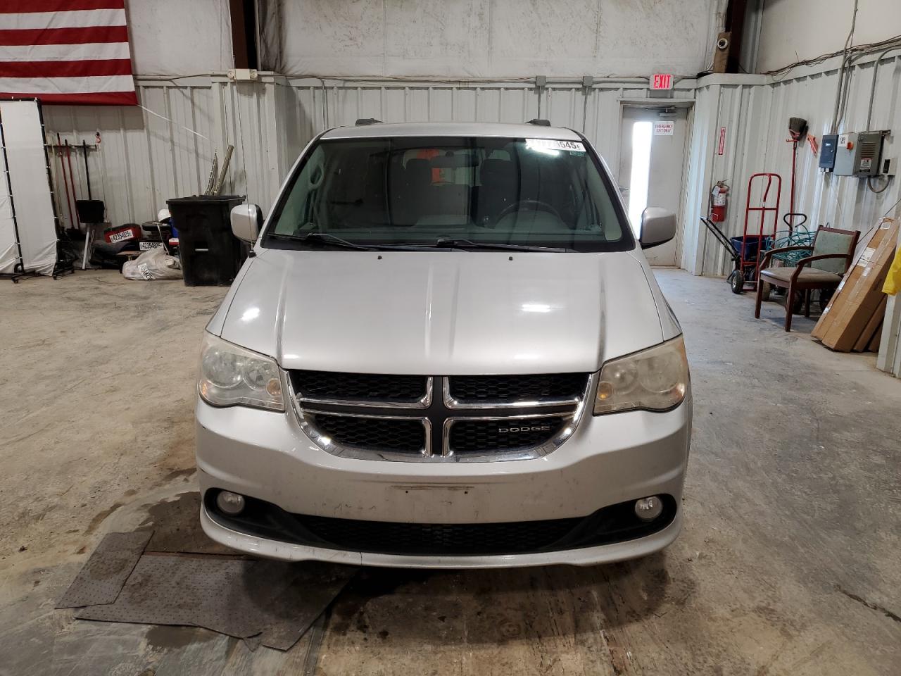 2011 Dodge Caravan VIN 2D4RN5DG3BR688973 Copart auction photo, side / rear end damage thumbnail 5
