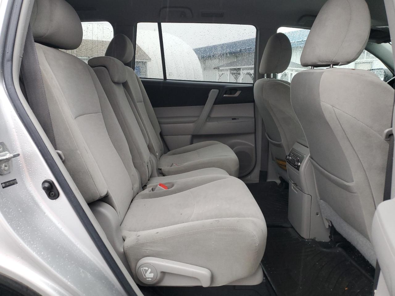 2011 Toyota Highlander VIN 5TDBK3EH9BS054190 Copart auction photo, top/roof / minor dent/scratches damage thumbnail 11