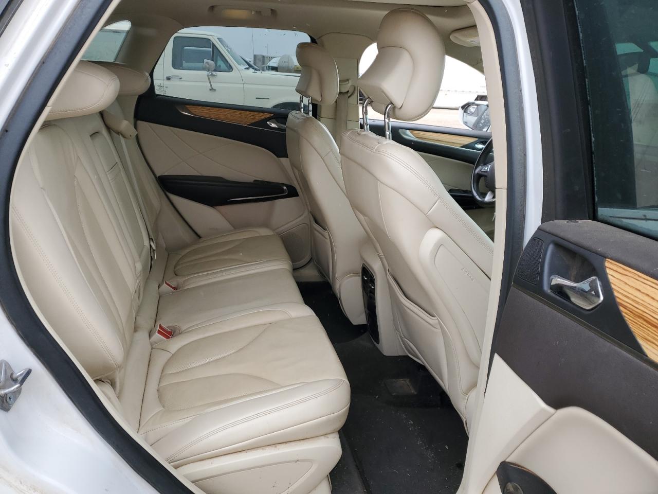 2015 Lincoln MKZ VIN 5LMCJ1A92FUJ46553 Copart auction photo, front end damage thumbnail 11