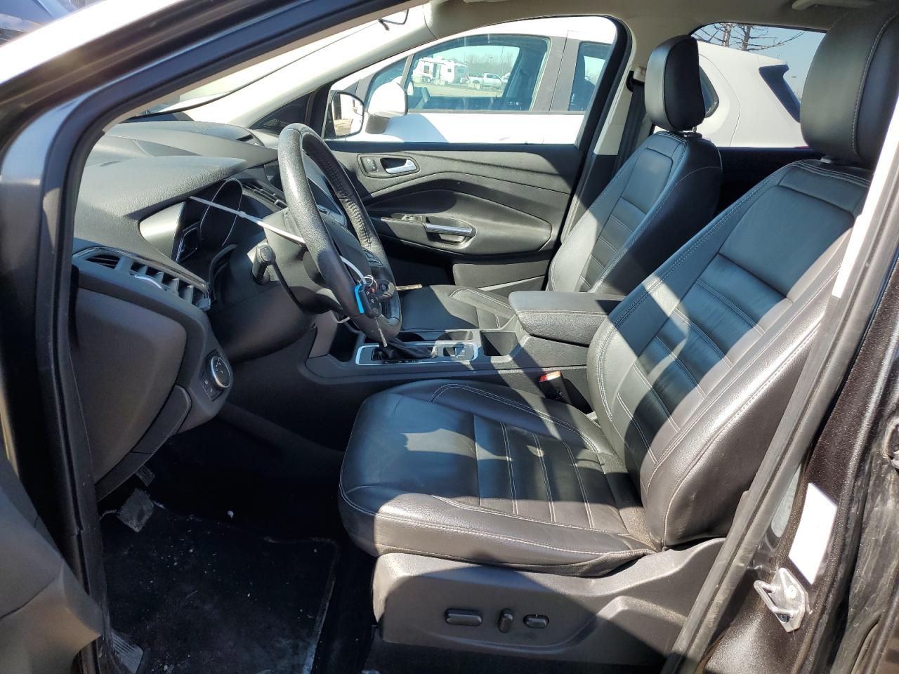 2018 Ford Escape VIN 1FMCU9HD8JUA34092 Copart auction photo, front end / side damage thumbnail 7