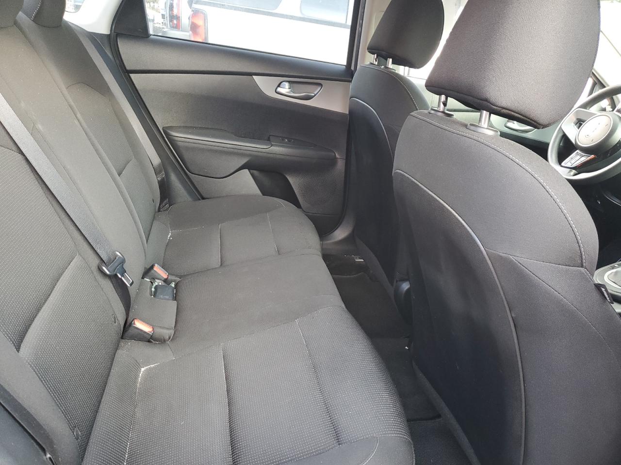 2021 KIA Forte VIN 3KPF24AD0ME363974 Copart auction photo, stripped / vandalism damage thumbnail 10