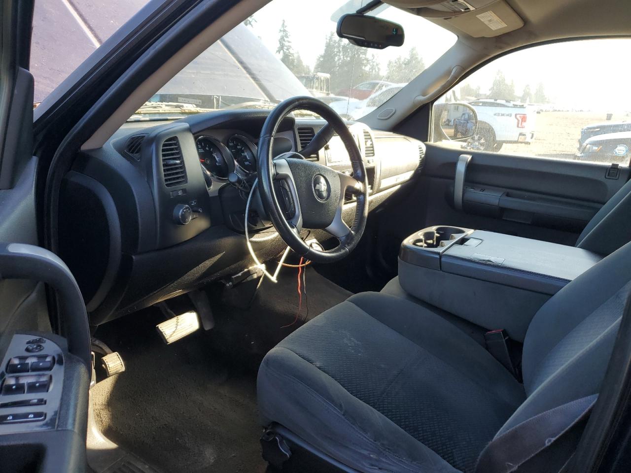 2008 Chevrolet Silverado VIN 2GCEK190X81245512 Copart auction photo, side damage thumbnail 8