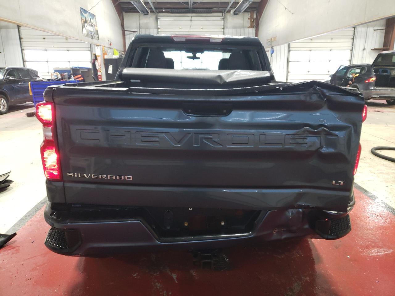 2019 Chevrolet Silverado VIN 1GCUYDED8KZ339732 Copart auction photo, front end / rear end damage thumbnail 6