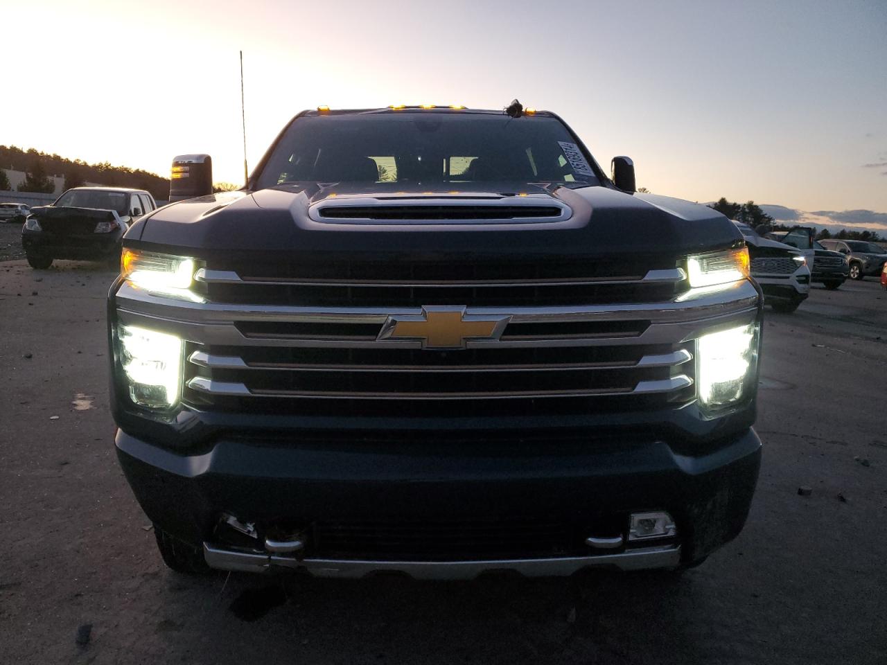 2021 Chevrolet Silverado VIN 1GC4YREY9MF108150 Copart auction photo, all over damage thumbnail 5