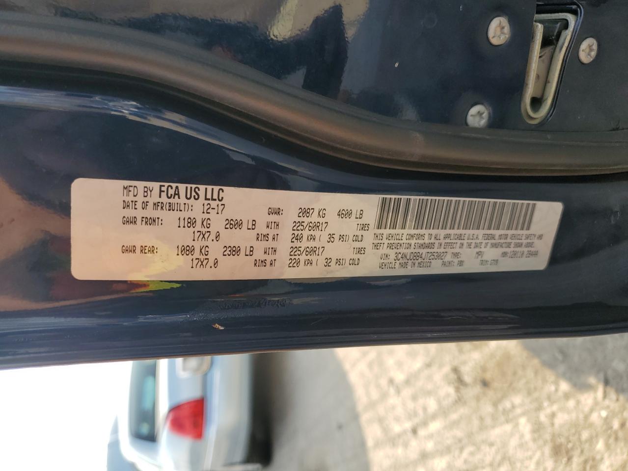 2018 Jeep Compass VIN 3C4NJDBB4JT253027 Copart auction photo, front end / side damage thumbnail 13