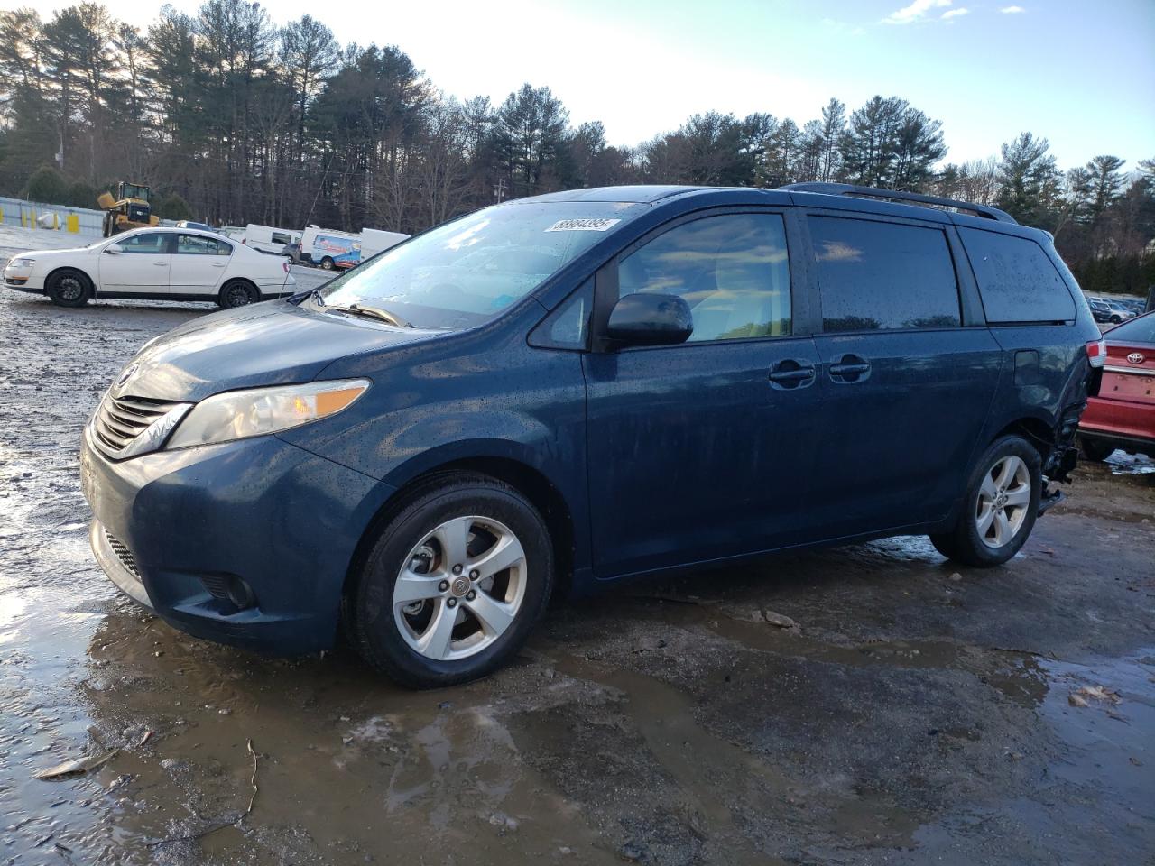 2011 Toyota Sienna VIN 5TDKK3DC1BS024994